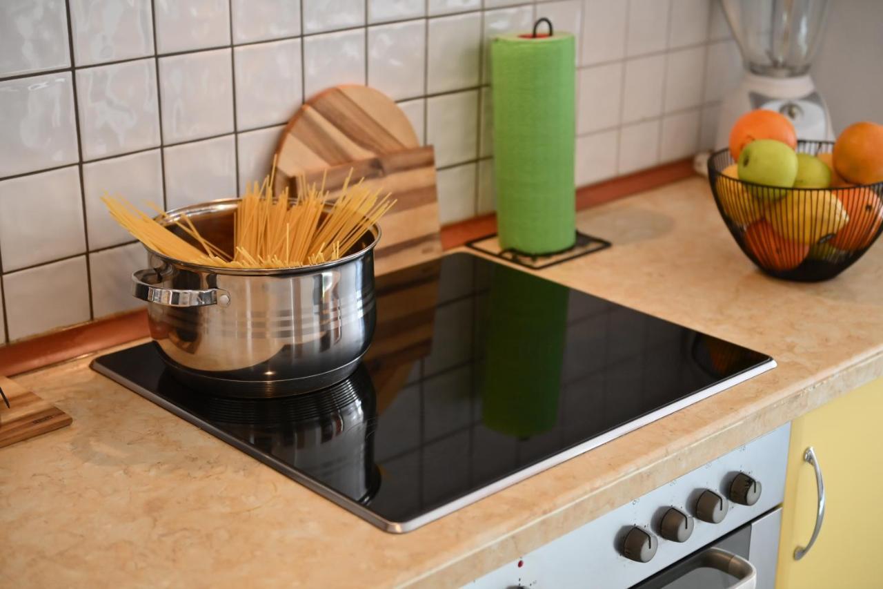 Rossy Apartment Rijeka Bagian luar foto