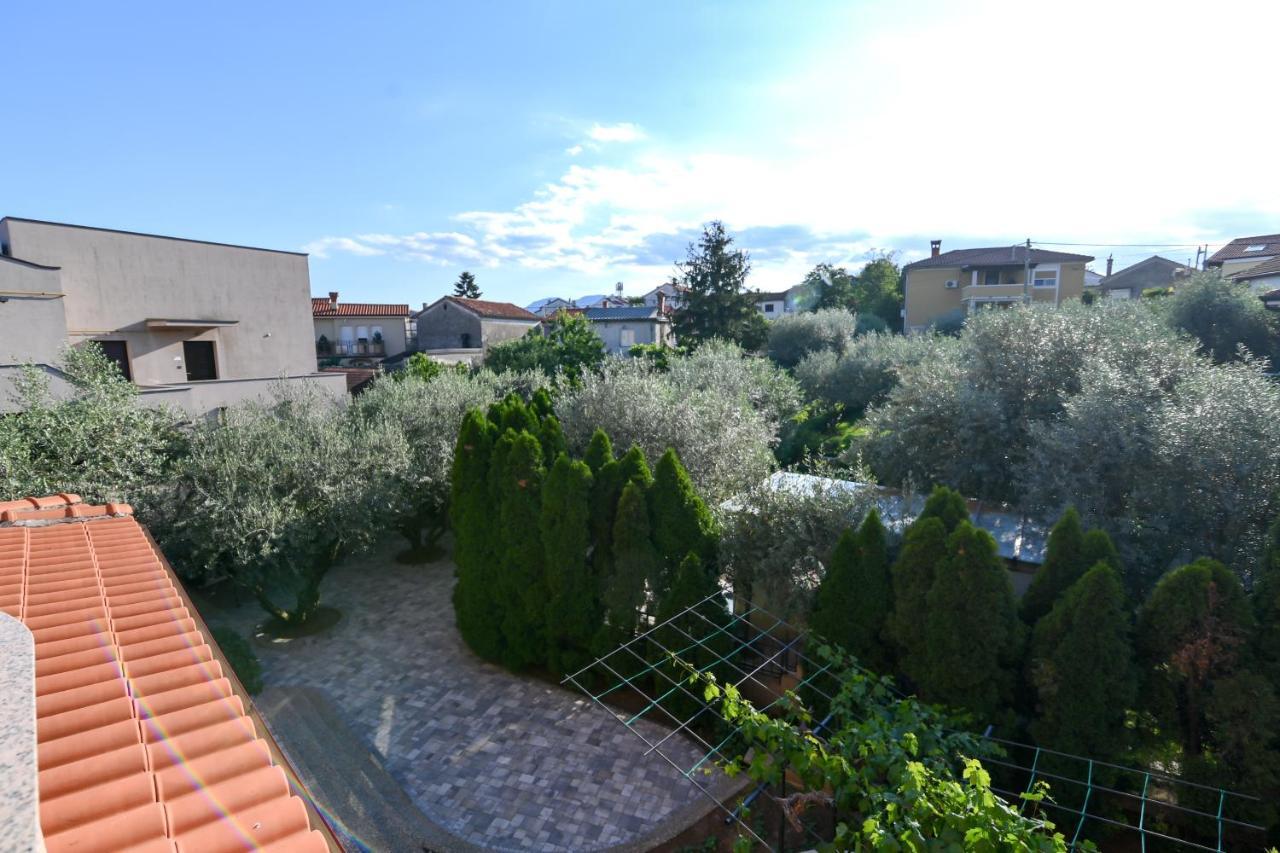 Rossy Apartment Rijeka Bagian luar foto