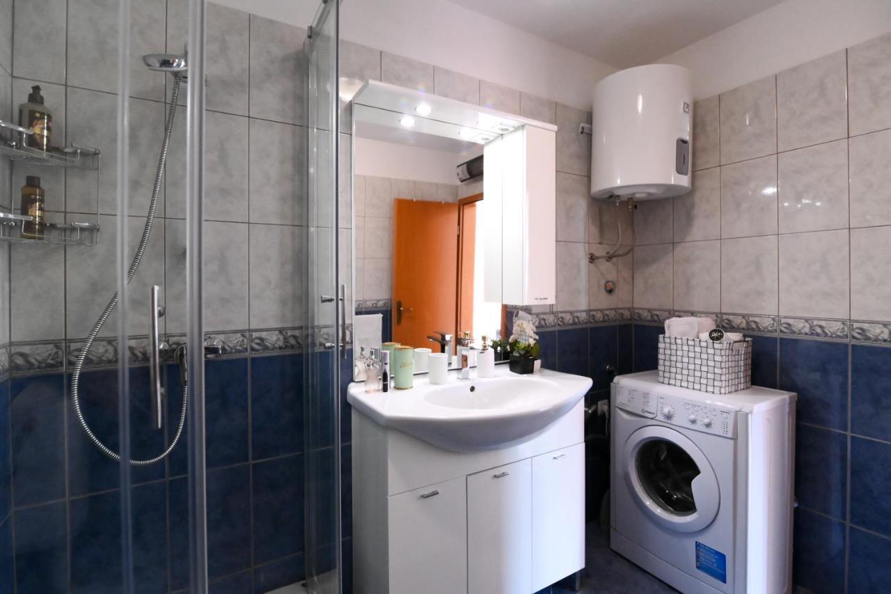 Rossy Apartment Rijeka Bagian luar foto
