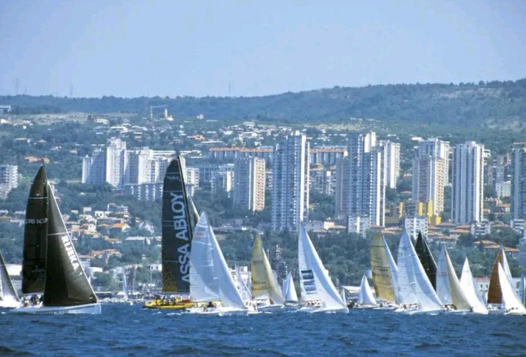 Rossy Apartment Rijeka Bagian luar foto