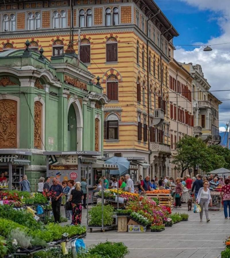 Rossy Apartment Rijeka Bagian luar foto