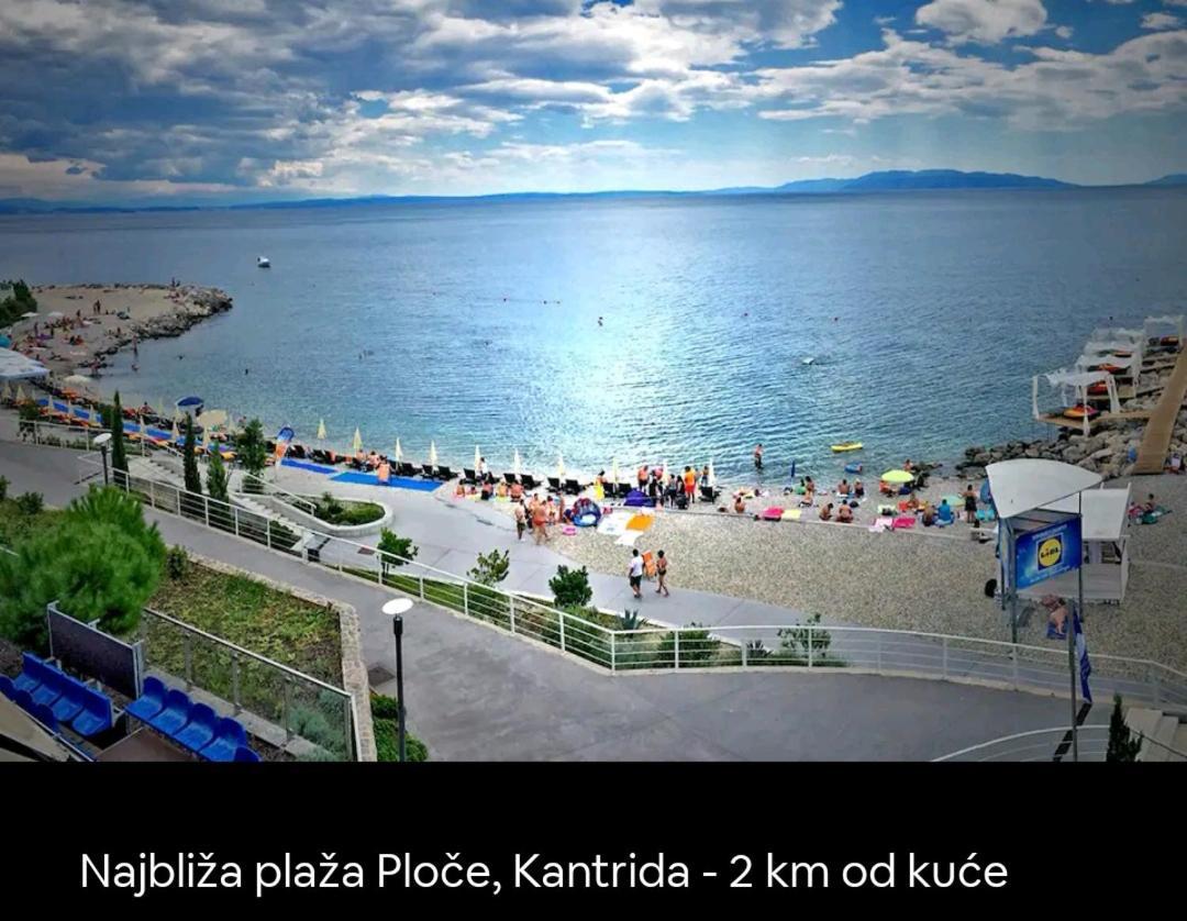 Rossy Apartment Rijeka Bagian luar foto
